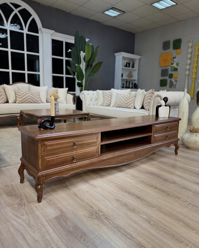 مبل کلاسیک کوئین ابزاری دربار