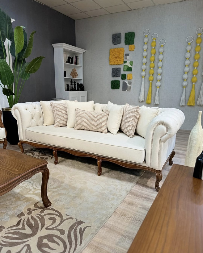 مبل کلاسیک کوئین ابزاری دربار