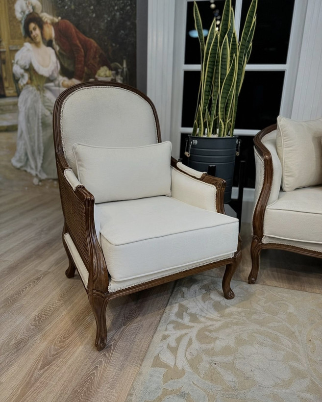 مبل کلاسیک کوئین ابزاری دربار