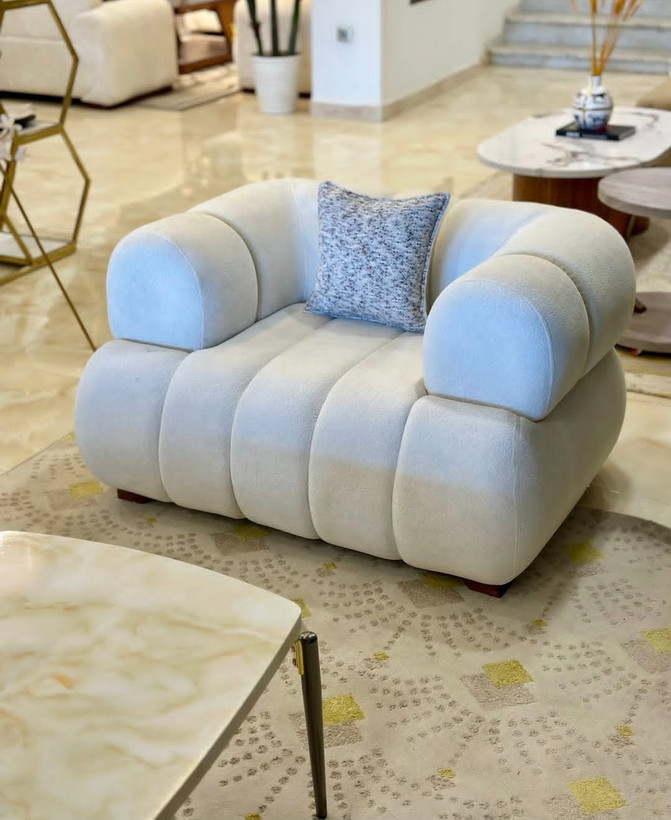 مبل راحتی مینیمال پیندو