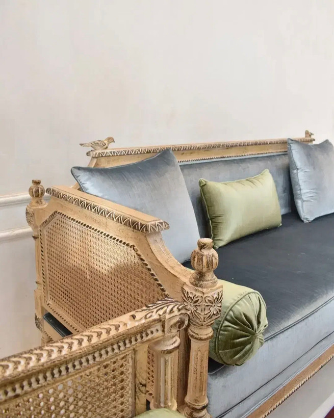 مبل کلاسیک مدل کاجی